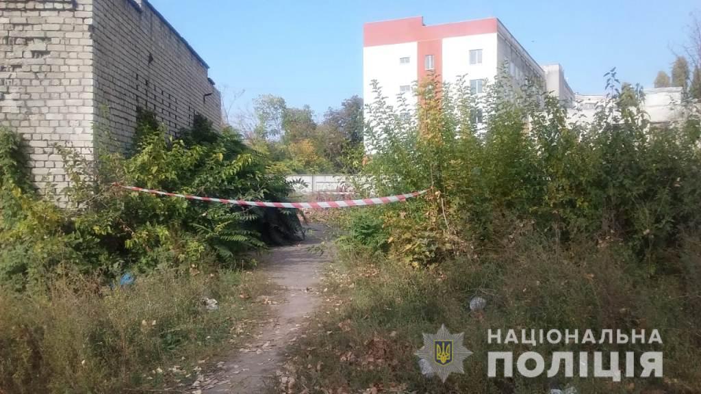 На место происшествия прибыла следственно-оперативная группа / полиция Одессы На место происшествия прибыла следственно-оперативная группа / полиция Одессы