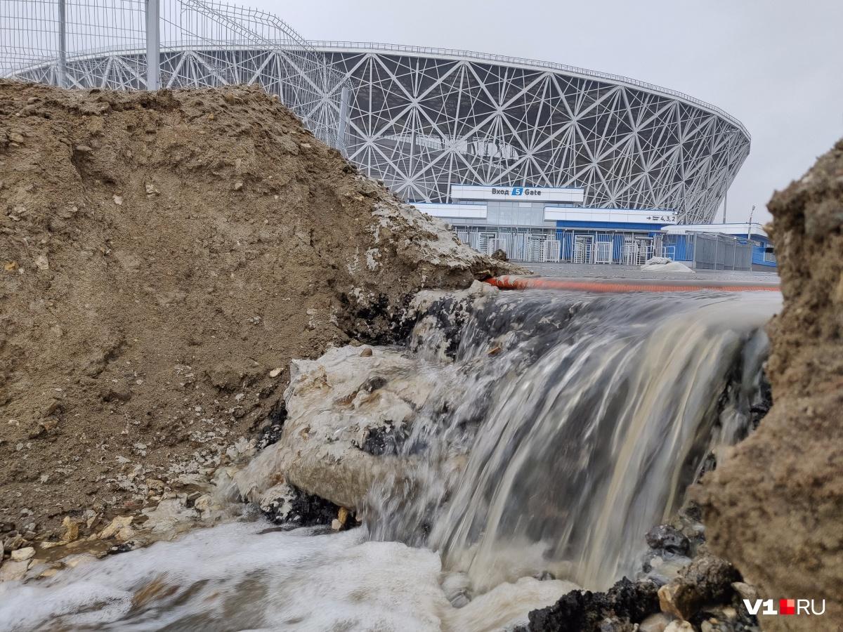 Вода точить і вже відновлені укоси і ділянки / "Львів онлайн" Вода точить і вже відновлені укоси і ділянки / "Львів онлайн"