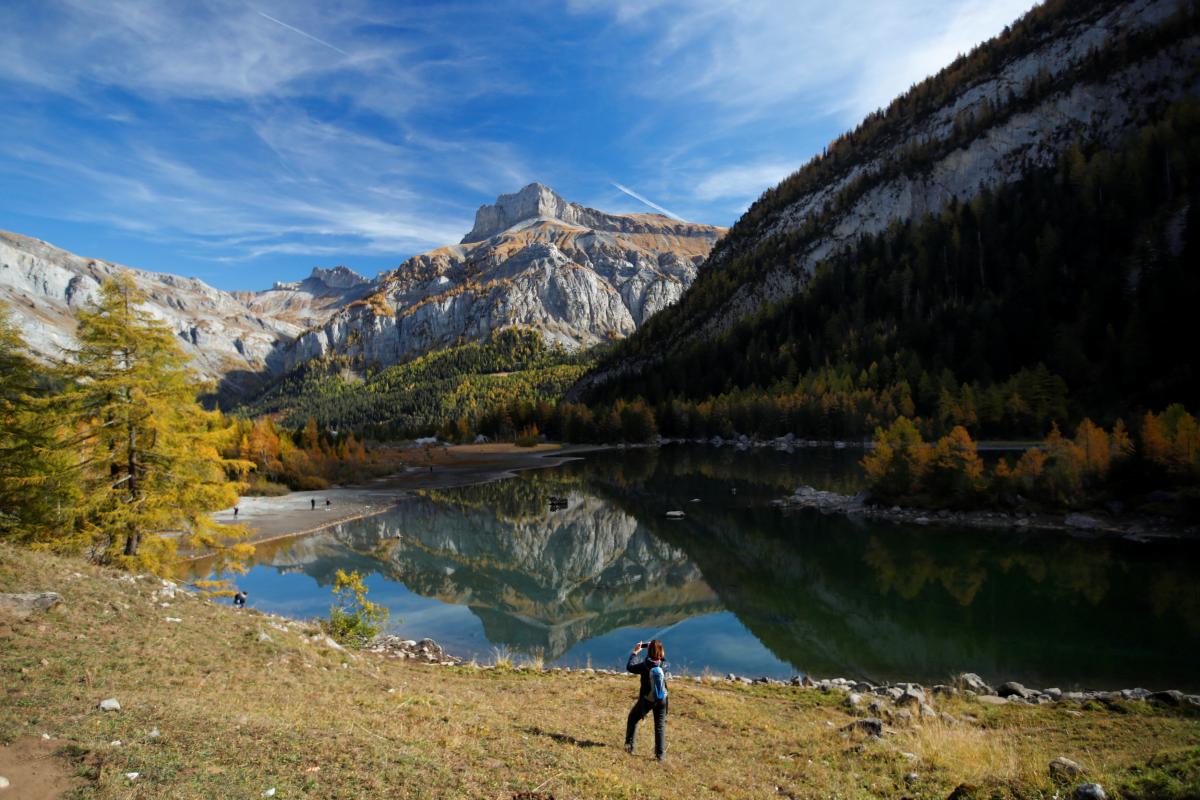 Швейцарию назвали самой безопасной страной мира для солотуристок / фото REUTERS