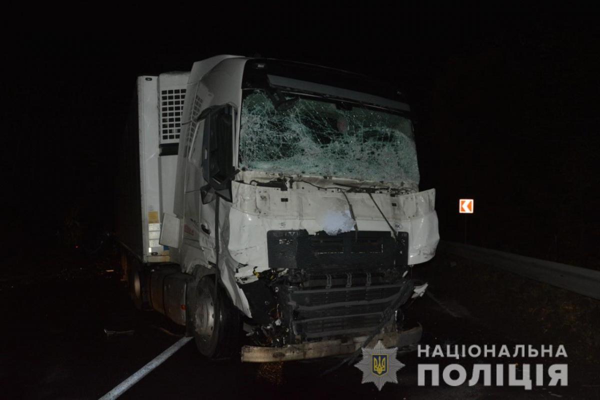 На Закарпатье произошло смертельное ДТП с участием грузовика / фото zk.npu.gov.ua На Закарпатье произошло смертельное ДТП с участием грузовика / фото zk.npu.gov.ua