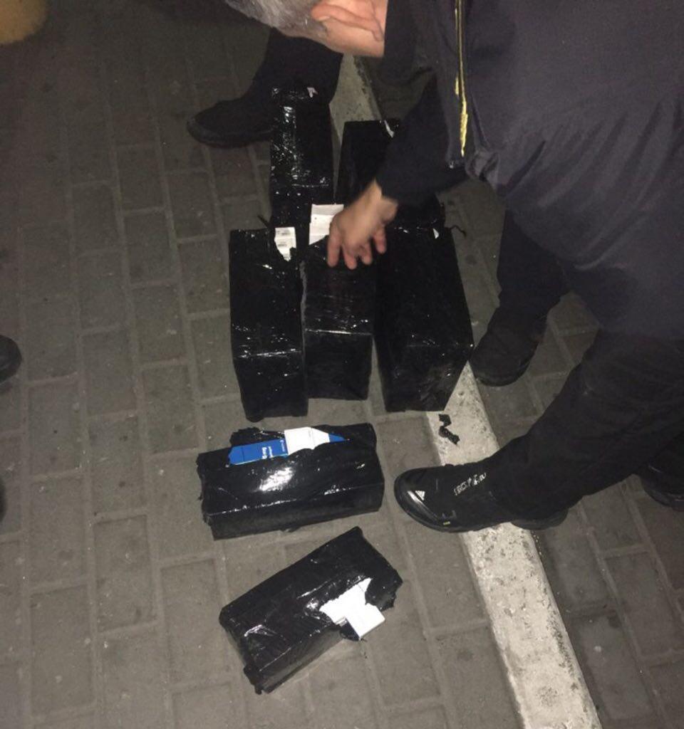На украинско-польской границе задержали контрабанду медпрепаратов на более чем четверть миллиона гривен / ГПСУ На украинско-польской границе задержали контрабанду медпрепаратов на более чем четверть миллиона гривен / ГПСУ