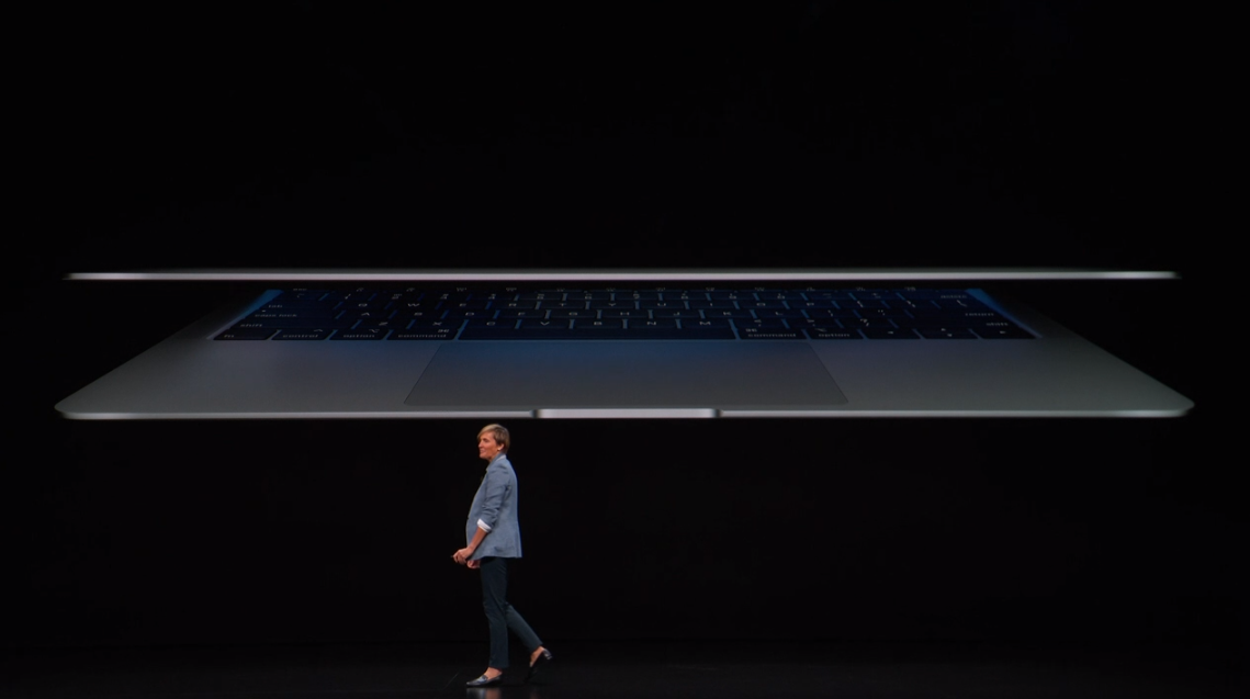 Apple выпустит обновленные модели MacBook Pro 14" и 16" до конца года / фото Apple