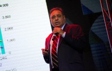 Предпринимателям надо лично встречаться с клиентами, а не только полагаться на соцсети – эксперт