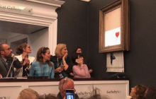 Картина Бенксі самознищилася відразу після її покупки за мільйон фунтів (фото, відео)