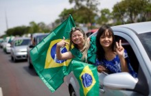 Сьогодні Бразилія обирає президента, парламент та губернаторів