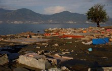 Число жертв землетрусу і цунамі в Індонезії зросло до 1948 людей