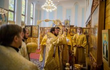 Митрополит Онуфрій передав у Стразбург ікону Всіх преподобних отців Києво-Печерських