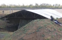 Журналисты показали, как в зоне ООС охраняют склады с боеприпасами (видео)