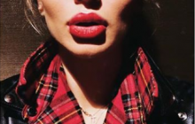 "Як після підтяжки": в мережі розкритикували фото Лободи з відкритим ротом