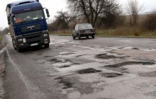 Найбільш проблемні дороги України: без надії на ремонт найближчим часом