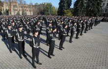 В Киеве курсанты приняли полицейскую присягу (фоторепортаж)