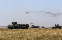 Українська армія "знищила" ворожий десант на узбережжі Азовського моря (фоторепортаж)
