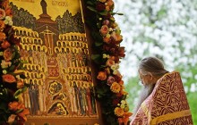 Церковь причислила к новомученикам православного священника с сыновьями, расстрелянных в 1918