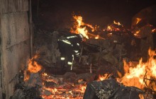 В Одесі на березі Чорного моря сталася масштабна пожежа, згоріли туристичні будиночки (фоторепортаж, відео)