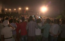 В Індії потяг врізався в натовп: понад 50 загиблих (фото, відео)