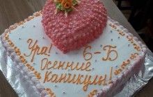 Торт как месть: журналист раскрыла подробности травли шестиклассницы в Харькове