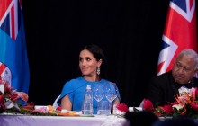 Беременная Меган Маркл "засветила" нижнее белье в прозрачном платье (фото)