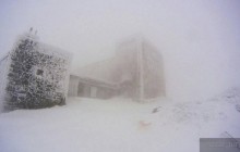 Снегопад в Карпатах: туристов просят не выходить в высокогорье