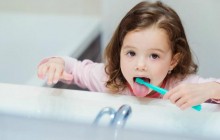 Чистка языка: так ли это важно в индивидуальной гигиене рта?