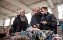На Тернопільщині для усіх 980-ти перших класів області передали понад 1,2 тис. конструкторів LEGO PlayBox (фото)