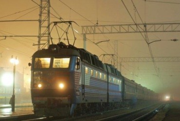 Из-за удара оккупантов по Львовской области задерживаются три пассажирских поезда