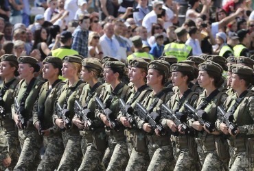 Законопроект про добровільне взяття жінок на військовий облік пройшов комітет ВР, тепер слово за депутатами