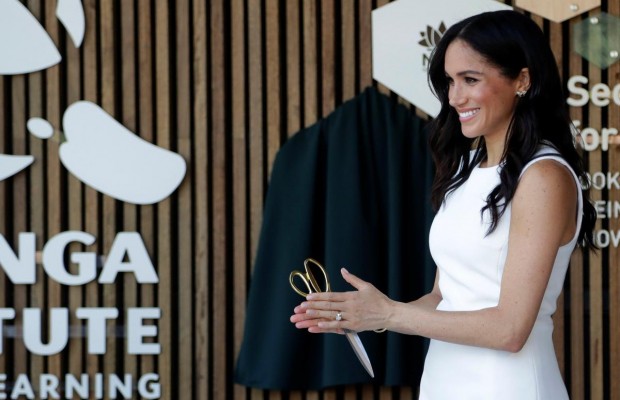 Меган Маркл - 39: Кейт Міддлтон, королева Єлизавета та інші привітали дружину принца Гаррі з днем народження (фото)