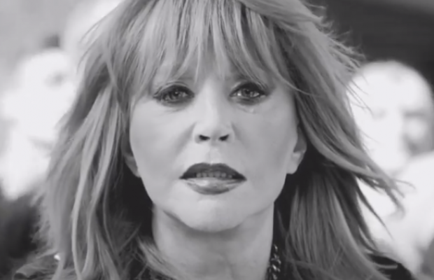 "Сльози потекли рікою": Алла Пугачова розплакалася перед камерою (відео)