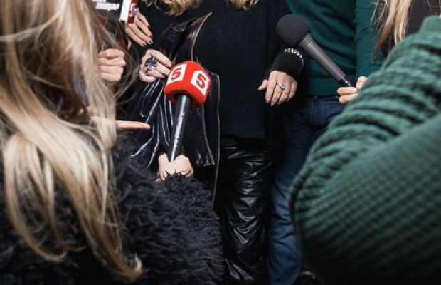 Алла Пугачова вийшла у світ та вразила зовнішнім виглядом (фото, відео)