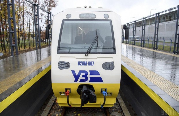 Из Киева в «Борисполь» запустили тестовый железнодорожный экспресс (фоторепортаж)