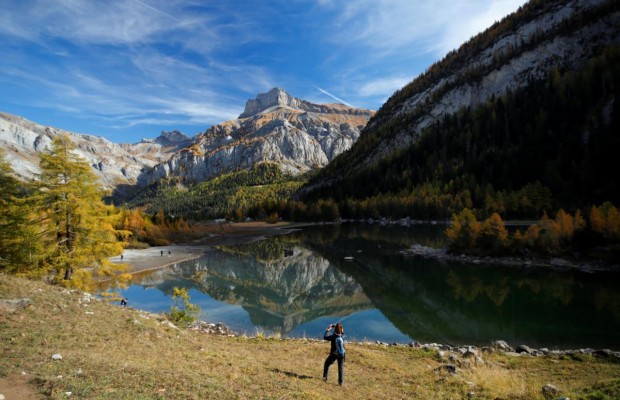 Мальовничу альпійську країну визнали найкращою у світі для солотуристок