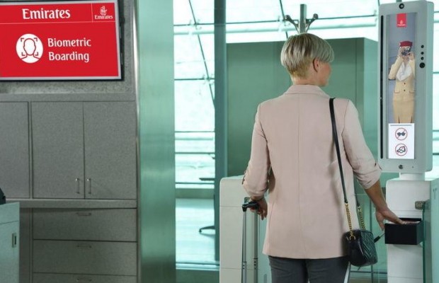 В Дубае пассажиры смогут зарегистрироваться на рейс "просто прогуливаясь по аэропорту"