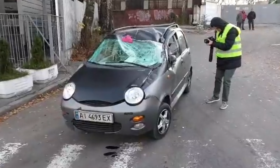 В Киеве на проспекте Лобановского произошло пьяное ДТП / скриншот видео dtp.kiev.ua