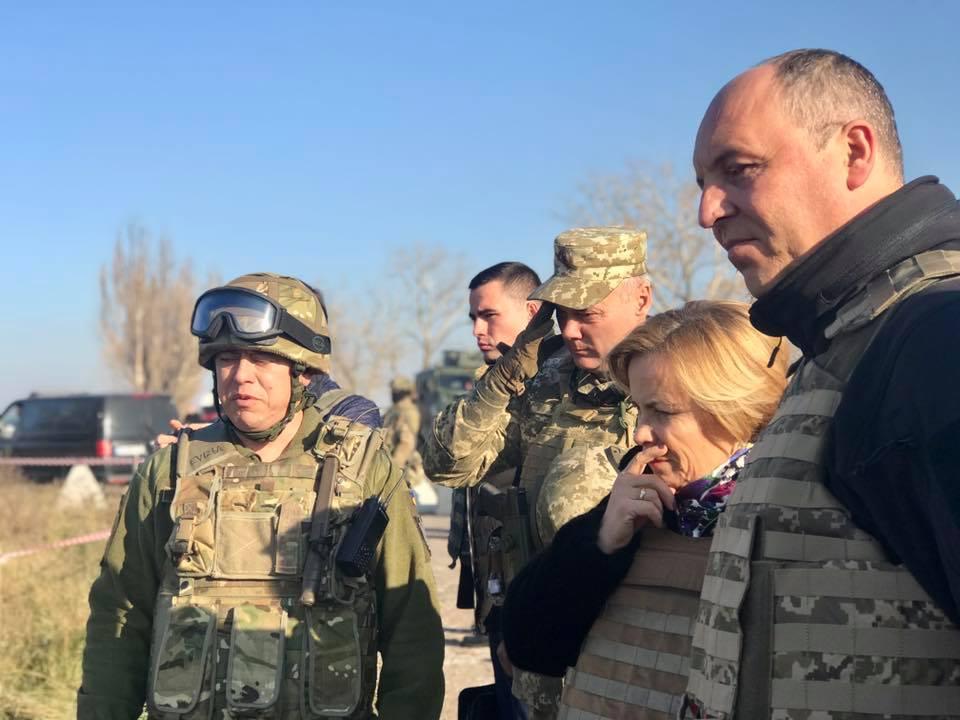 Свой подход к СМИ Юкнявичене начала со слов "Слава Украине!" / Facebook Ирина Фриз Свой подход к СМИ Юкнявичене начала со слов "Слава Украине!" / Facebook Ирина Фриз