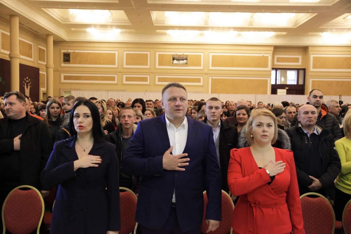 Более тысячи днепрян встретились с участниками президентских праймериз УКРОПа