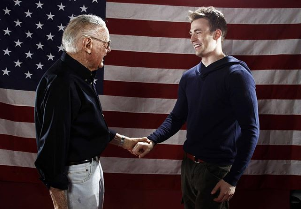 Стэн Ли и Крис Эванс / фото instagram.com/teamcevans/