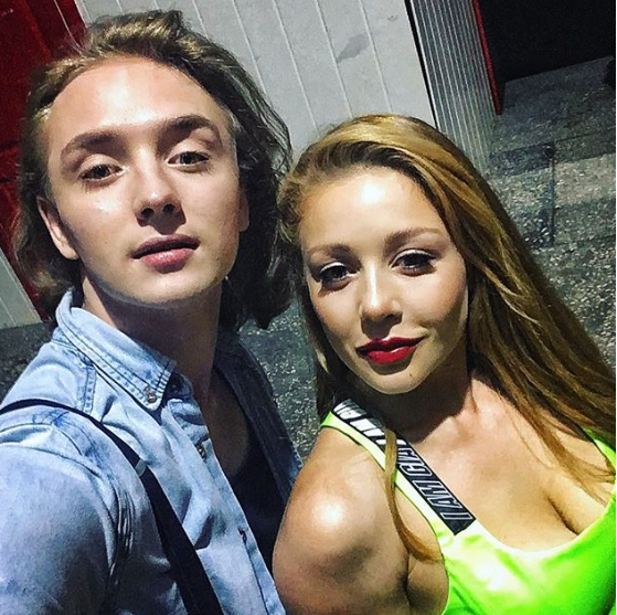 Кароль з'явилася у відвертому образі / фото instagram.com/soulmichael