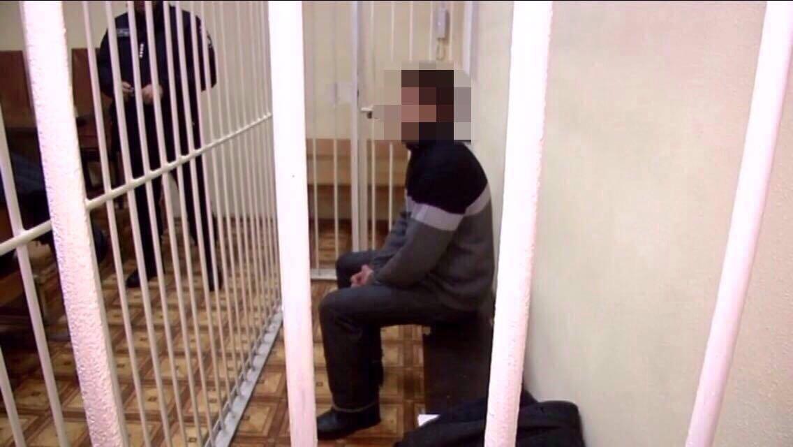 В Киеве педофила приговорили к 5 годам заключения за растление ребенка / Пресс-служба прокуратуры города Киева В Киеве педофила приговорили к 5 годам заключения за растление ребенка / Пресс-служба прокуратуры города Киева