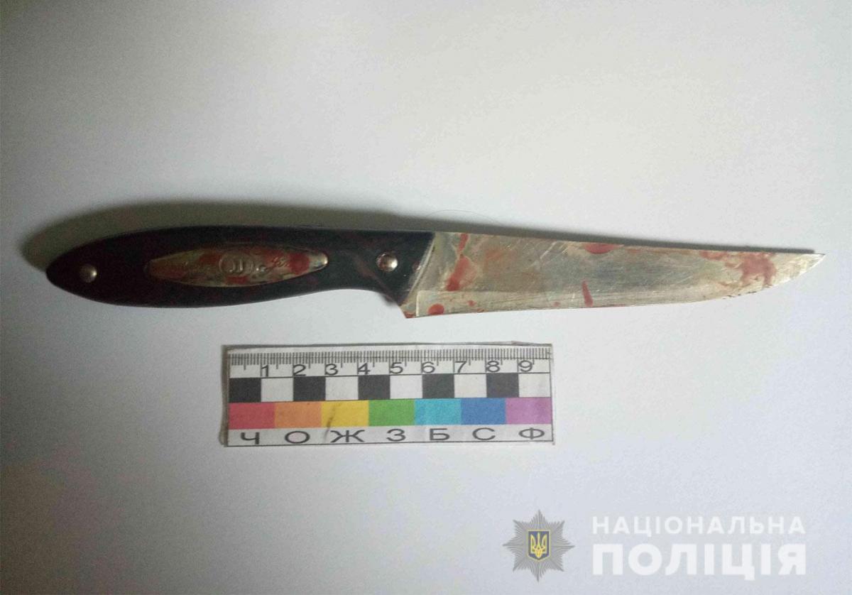 Дівчинку доставили в лікарню, поки її життю нічого не загрожує / фото: Нацполіція Дівчинку доставили в лікарню, поки її життю нічого не загрожує / фото: Нацполіція