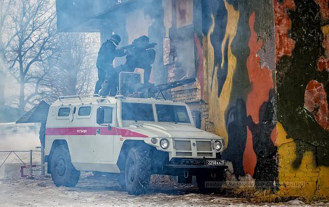 Закуплено два автомобіля, оснащених системою комплексної нелетальної дії на правопорушників / flickr.com/podpolkovnikvvs Закуплено два автомобіля, оснащених системою комплексної нелетальної дії на правопорушників / flickr.com/podpolkovnikvvs