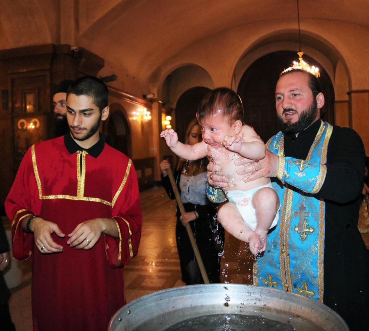 На этот раз крестниками Патриарха Илии II стали более 700 детей / patriarchate.ge