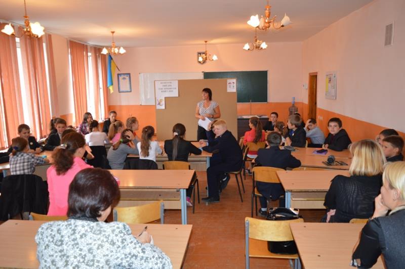 Важно, чтобы сами учителя смогли справиться со своей тревогой / фото проекта "Відкривай Україну" Важно, чтобы сами учителя смогли справиться со своей тревогой / фото проекта "Відкривай Україну"