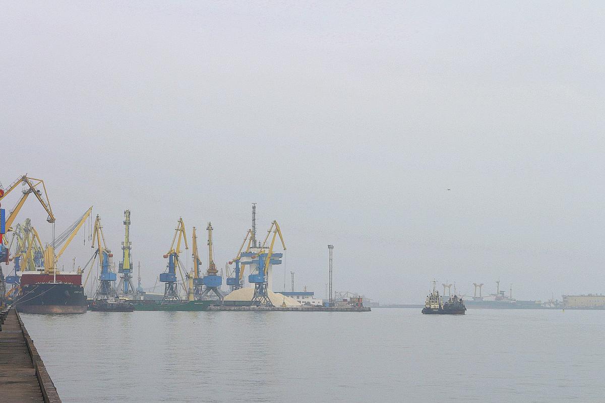 Через "гуманітарні коридори" ворожі кораблі здатні наблизитися до українського узбережжя під прикриттям цивільних суден / фото facebook/marport.offpage Через "гуманітарні коридори" ворожі кораблі здатні наблизитися до українського узбережжя під прикриттям цивільних суден / фото facebook/marport.offpage