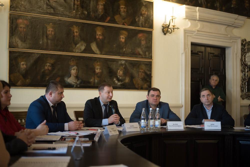 Відродження військових частина на Тернопільщині допомагає також розвивати економіку області – Барна / фото прес-служби ТОДА Відродження військових частина на Тернопільщині допомагає також розвивати економіку області – Барна / фото прес-служби ТОДА