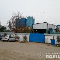Под Николаевом неизвестные ворвались на маслозавод, избили охранника и забрали 200 тысяч гривень из сейфа (фото)