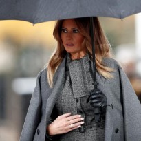 Главе администрации Трампа грозит отставка после конфликта с Меланьей Трамп - СМИ