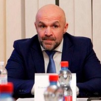 В квартире председателя Херсонского облсовета Мангера проводится обыск – адвокат
