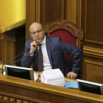 Порошенко сегодня внесет в ВР законопроект о местных выборах в областях, где введено военное положение