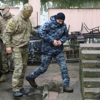Все 24 украинских моряка, захваченных Россией, назвали себя военнопленными