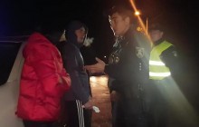 В Николаеве 19-летний пассажир Infiniti ударом ноги сломал патрульному челюсть (видео)